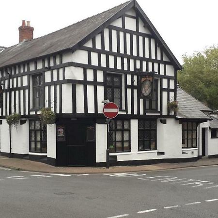 Queens Head Inn Monmouth Exterior photo