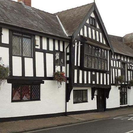 Queens Head Inn Monmouth Exterior photo