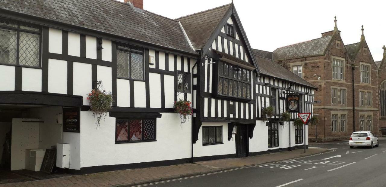 Queens Head Inn Monmouth Exterior photo